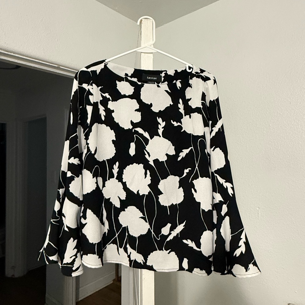 Karen Kane Black and White Floral Shirt